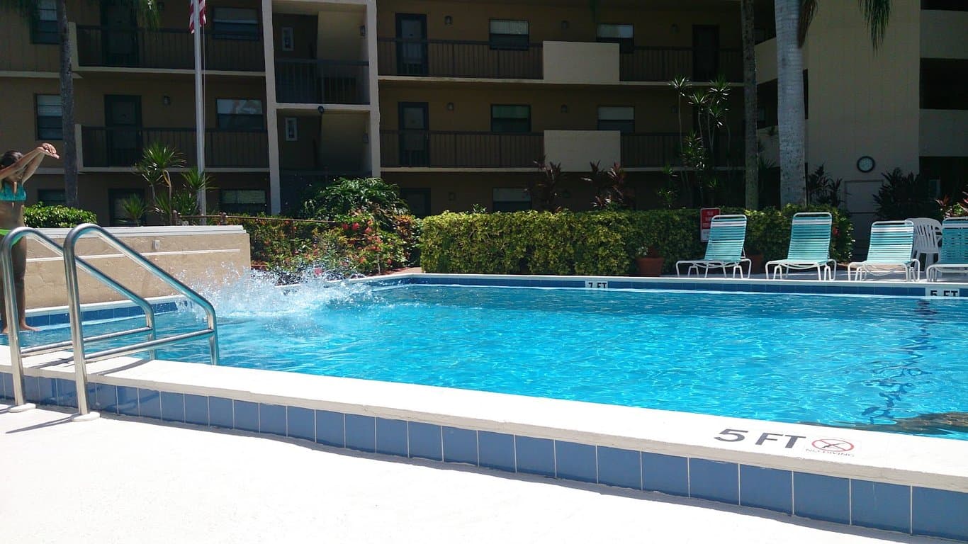 Marco Beach Vacation Suites photo