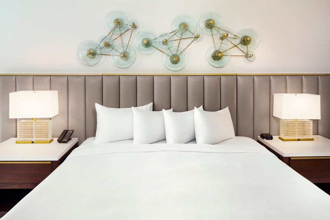 Hilton Marco Island Beach Resort and Spa photo