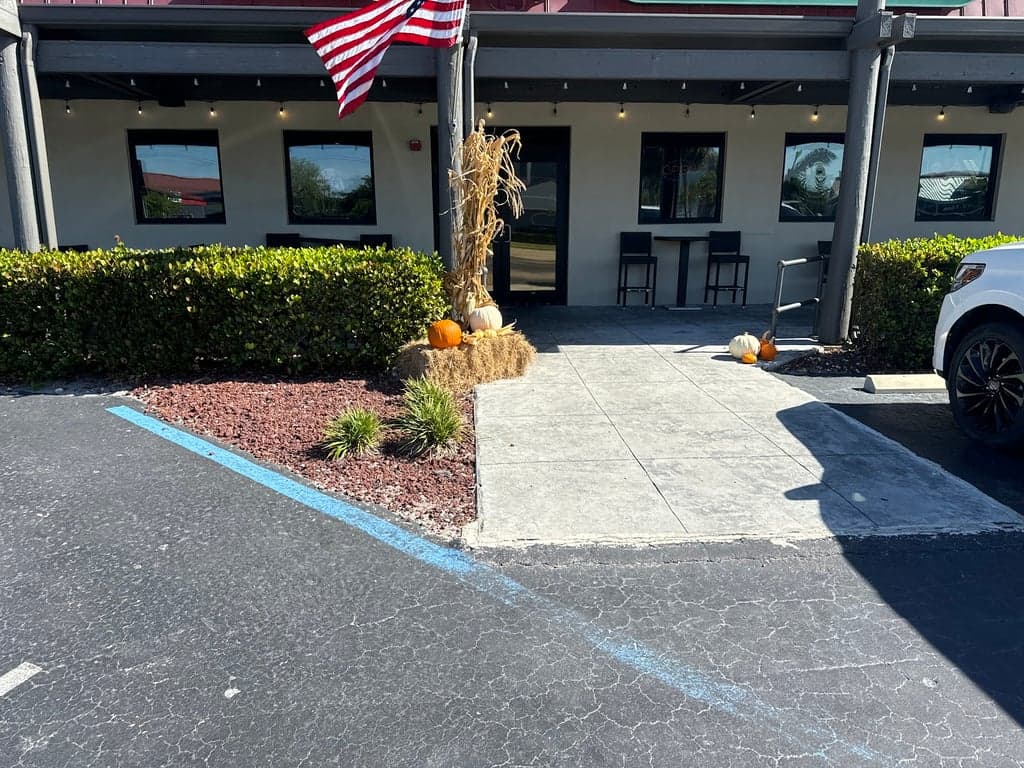 Cav's Kitchen & Cocktails photo