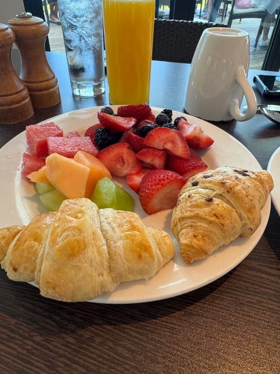 The Deck at 560 photo